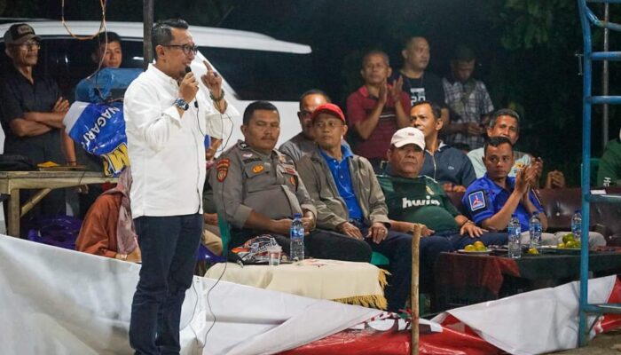 Buka Mangga Dua Cup, Bupati Eka Putra Sampaikan Dukungannya