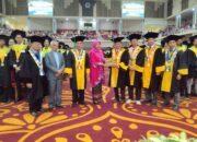 Rektor Ganefri Buka Secara Langsung Wisuda Ke- 132