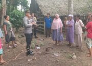 Sukses!. Polsek Linggo Sari Baganti Sweeping Ternak Berkeliaran di Jalan Raya