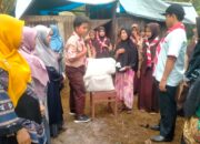 Aksi Solidaritas, Keluarga Besar UPT SMP N 3 Ranah Pesisir Bantu Warga Korban Kebakaran