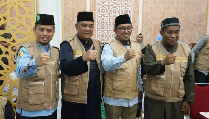 Bupati Tanah Datar Bersama Wagub Riau Laksanakan Subuh Berjamaah di Simpuruik