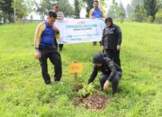 Sambut HUT Humas Polri dengan Pelestarian Lingkungan, Bidhumas Polda Sumbar Tanam Pohon
