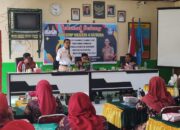 Peran Kepala Dinas Pendidikan dan Kebudayaan di IHT Pengembangan Pembelajaran di SMPN 4 Sutera