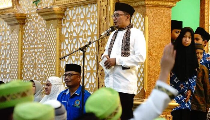 Eka Putra : Anak Didikan Subuh Berjamaah Anak Hebat