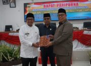 Bupati Eka Putra Sampaikan Jawaban terhadap Pemandangan Umum Fraksi DPRD Atas Tiga  Ranperda