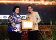 Peduli Proklim, Bupati Eka Putra Raih Penghargaan Dari Menteri LH