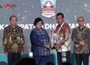 Sutan Riska Terima Anugrah Nirwasita Tantra Tahun 2023