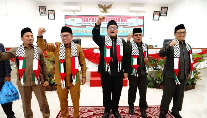 Bupati Tanah Datar Sampaikan Nota Penjelasan Terhadap Ranperda APBD 2024