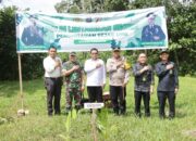 Lestarikan Lingkungan Agar Tetap Hijau, Kapolres Pasaman Tanam Seribu Pohon