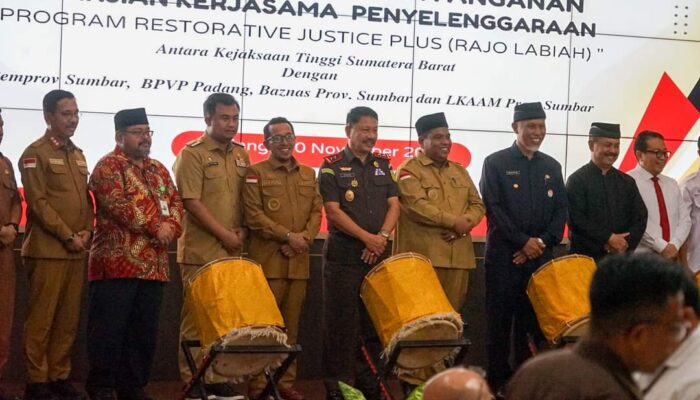 Hadiri Peresmian Program Rajo Labiah, Bupati Eka Putra Sampaikan Dukungannya