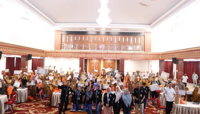 Bertabur Hadiah, Bank Nagari Cabang Painan Gelar Gathering Bendahara