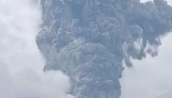 Gunung Marapi Erupsi, Ini Pesan Bupati Tanah Datar