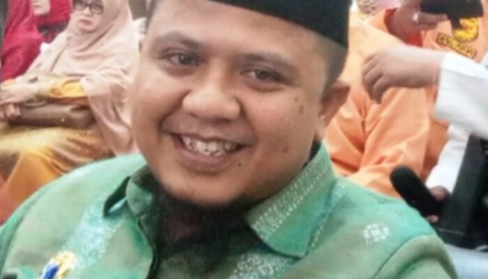 Ketua DPRD Pessel, Ermizen Ingatkan Pemkab Agar Kegiatan Tuntas Akhir Tahun Ini