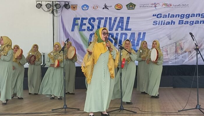 Dibuka Bupati, Festival Qasidah Rebana Tanah Datar Diikuti Delapan Group