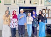 Pantau Mahasiswa Magang PKKM, Dosen UNP Kunjungi Kominfo Padang Panjang