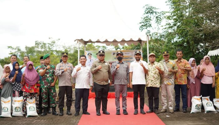 Ini Penegasan Bupati Solok Selatan H Khairunas Dalam Penyaluran Bantuan Beras