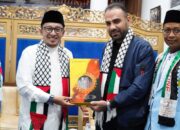 Bupati Tanah Datar Terima Penghargaan dari DPP BKPRMI