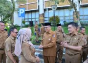 Wali Kota Padang Hendri Septa Pimpin Apel Pasca Lebaran Idul Fitri 1445 H