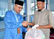Perumda Air Minum Kota Padang Berbagi 250 Paket Sembako Kepada Pelanggan Kurang Mampu
