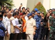 Turut Disambut Pj Wako Sonny, Menhan Prabowo Serahkan Bantuan untuk Korban Banjir Bandang
