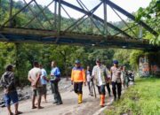 Gubernur Mahyeldi Tinjau Lokasi Banjir Bandang Padang Panjang