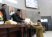 DPRD Kota Padang Tutup Masa Sidang I dan Buka Masa Sidang II Tahun 2024 Dalam Sidang Paripurna