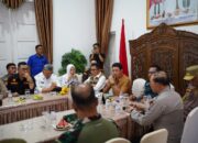 Bantu Korban Galodo Tanah Datar, Bupati Solok Epyardi Asda Bahas Penanganan dengan Kepala BNPB dan BMKG