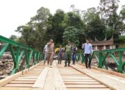 Tinjau Jembatan Bailey di Parambahan, Bupati Sampaikan Terima Kasih Kepada TNI