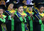 Surau Tahfizh Nurul Hidayah Pariangan Wisuda 32 Hafidz