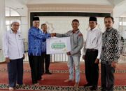 Baznas Salurkan Zakat Program Padang Panjang Cerdas kepada 135 Pelajar