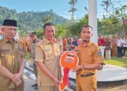 Pemkab Pessel Terima Bantuan Satu Unit Excavator Dari Kemensos, Ini Harapan Bupati