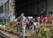 Sambut Galanggang Arang, Jajaran Pemko Goro Bersihkan Stasiun Kereta Api