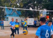 Dirut Perumda AM Kota Padang Buka Pertandingan Bola Voli