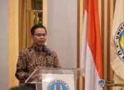 UNP Tingkat Kompetensi Tenaga Pendidikan Bertajuk Service Excellent