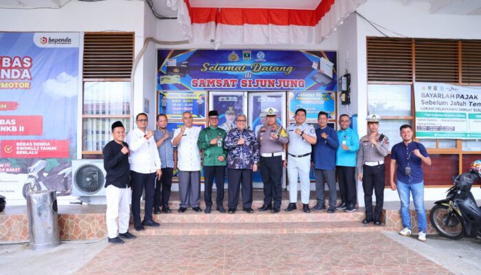 Saat Kunker ke Samsat Sijunjung Ketua DPRD Sumbar Dorong Pergub Balik Nama Kendaraan Non-BA