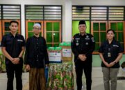Berkah Ramadan: Kasatgas Humas Ops Damai Cartenz-2025 Bagikan Takjil di Masjid Fajrul Islam Jayapura
