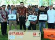 Peduli Nelayan Walikota Padang Serahkan Bantuan Sarana dan Prasarana Perikanan Kepada Nelayan