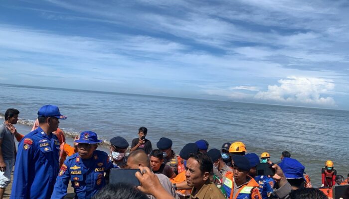 Walikota Padang Ikut Berduka Korban Hanyut Di Pantai dan Instruksikan BPBD, Camat Tingkatkan Mitigasi