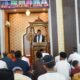 Wakil Walikota Padang Bertidak Selaku Khatib Sholat Idul Adha 1446 H di Mesjid Baitul Makwa
