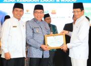 Pemko Padang Terima Penghargaan Zakat-Wakaf Award 2025