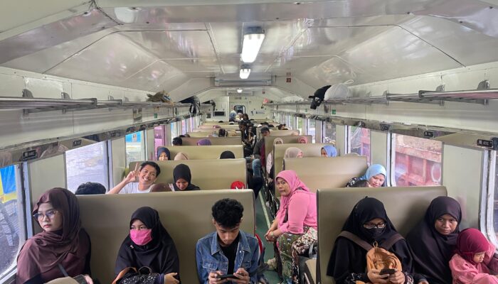 Hari Ini Penumpang KAI Divre II Sumbar Mengalami Lonjakan Dari Biasanya