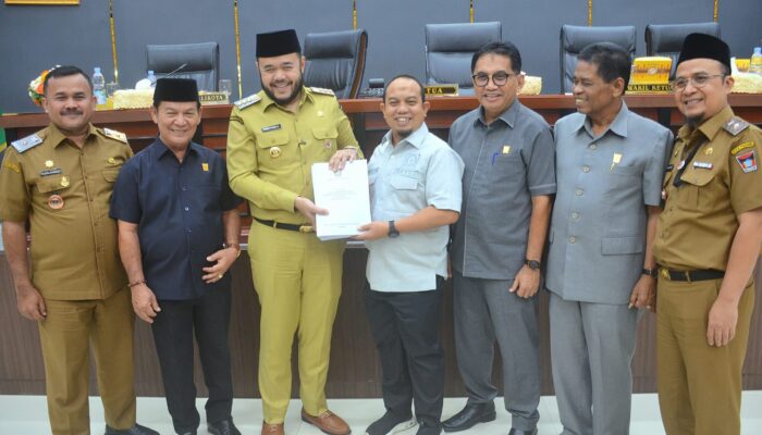 Walikota Padang Sampaikan  KUA-PPAS TA 2026 Dalam Sidang Paripurna DPRD Kota Padang
