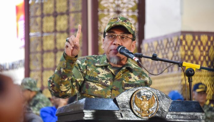 Wakil Walikota Padang Resmi Lepas Lomba Nampak Tilas Dalam Rangka Memperingati Pahlawan Nasional Bagindo Aziz Chan