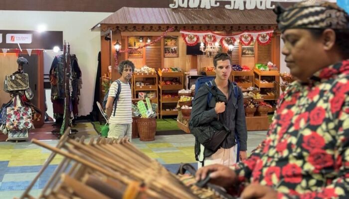 Semarakkan HUT RI ke-80, InJourney Group Hadirkan Nuansa Merah Putih di Bandara dan Pesta Rakyat di Sarinah