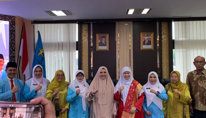 Hadir di Muswil HIMPAUDI Sumatera Barat, Nevi Zuairina Sampaikan Jadi Garda Depan Pendidikan Anak Usia Dini