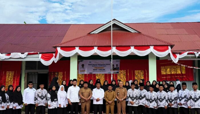 Wakil Bupati Solok Berikan Motivasi Kepada Siswa MAN 3 Solok untuk Raih Cita-Cita Tinggi