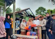 Wawako Allex Gerak Cepat Serahkan Bantuan untuk Korban Kebakaran di Kampung Manggis