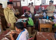 Kehadiran Wakil Walikota Padang Disambut Antusias Oleh Para Siswa Terima MBG