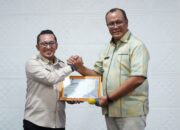 Tercepat Rekonsiliasi Pajak Pusat Terhadap Belanja Daerah, Bupati Eka Putra Raih Penghargaan