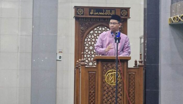 Rektor UNP, Krismadinata Hadiri Subuh Mubarak Yang Diselenggaakan FIK